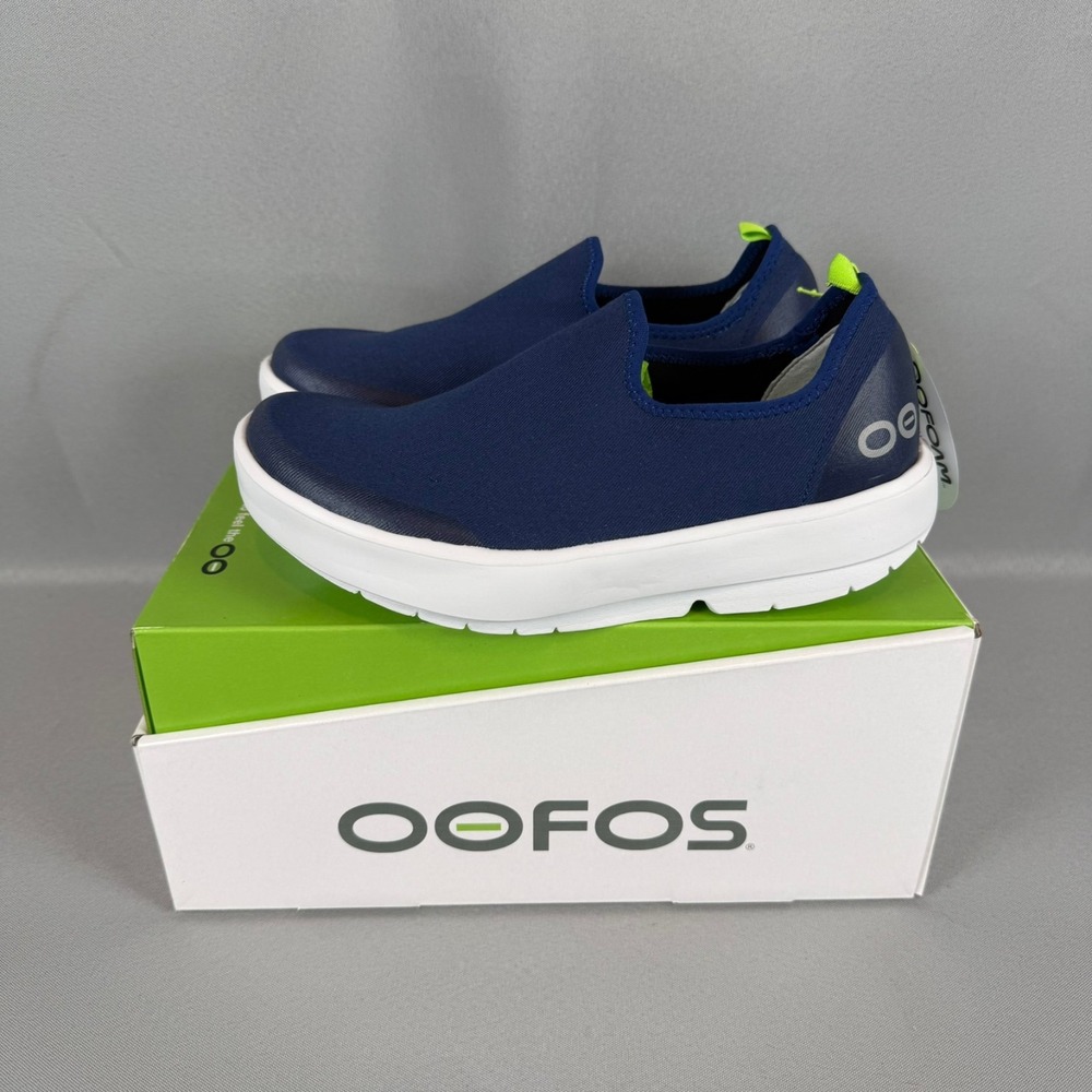 Oofos OOmg Eezee Recovery Sneakers Womens 7 Navy Blue White Slip-On Shoes NIB